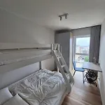 アパート Stijlvol Nieuwbouwappartement Op Wandelafstand Zee - Inclusief Parkeerplaats ブランケンベルヘ
