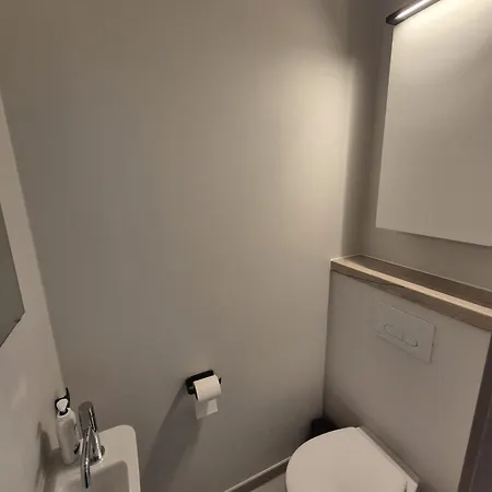 Stijlvol Nieuwbouwappartement Op Wandelafstand Zee - Inclusief Parkeerplaats * בלנקנברג